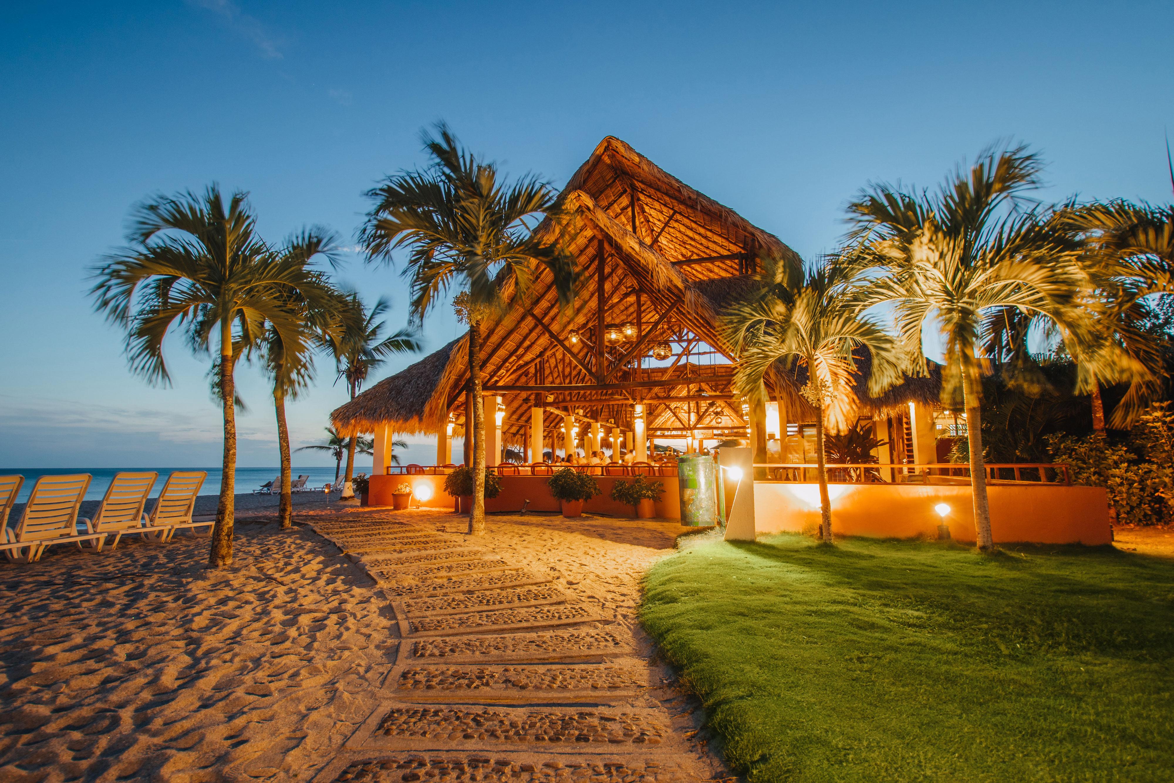 Grand Decameron Panama, A Trademark All Inclusive Resort Плая Бланка Екстериор снимка